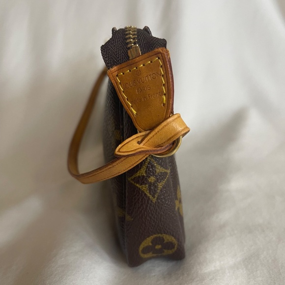Vintage Louis Vuitton monogram pochette - Picture 8 of 15